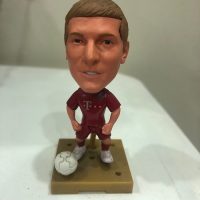 Tượng cầu thủ bóng đá, tượng Kroos - Bayer